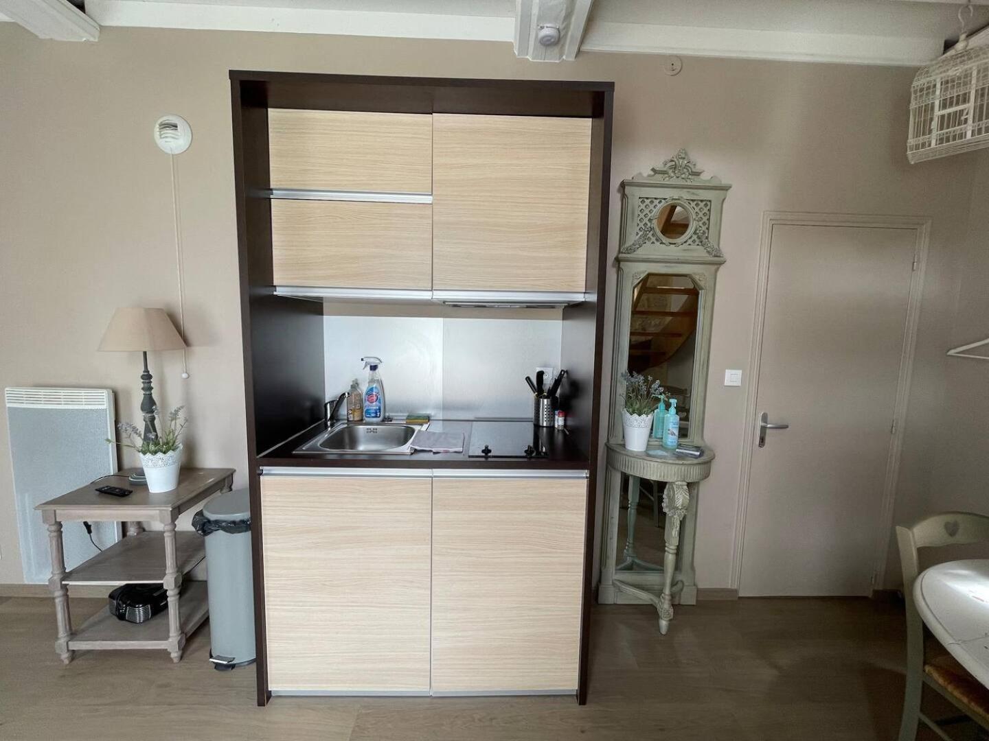Apt Duplex Ou Plain Pied Tout Confort Plein Centre Ville Bayeux Proche Commerces, Restaurants, Avec Terrasse Privative Ou Jardin Commun Amenage Clos, Parking Gratuit A Proximite, Proche Plages Du Debarquement Ngoại thất bức ảnh