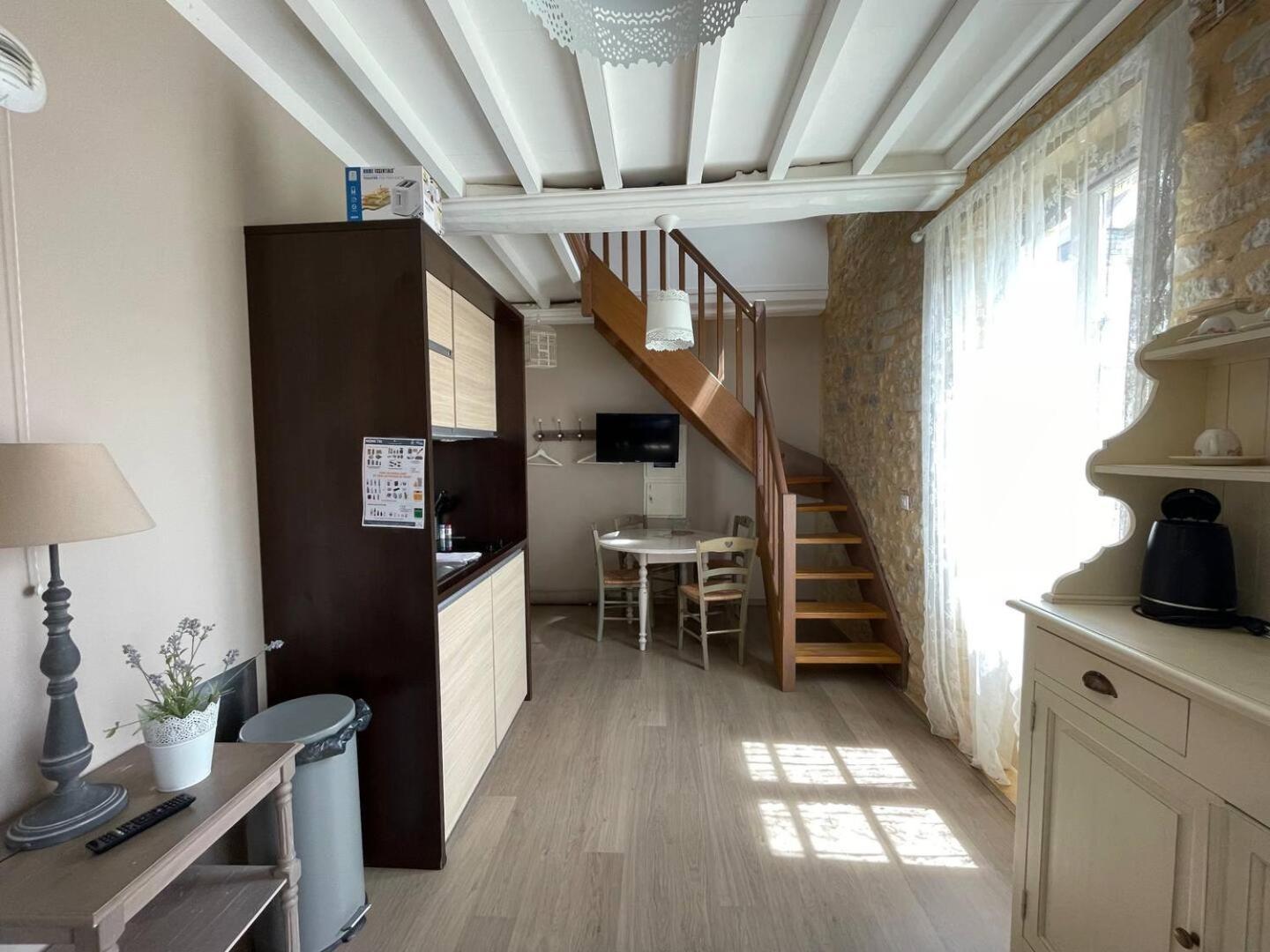 Apt Duplex Ou Plain Pied Tout Confort Plein Centre Ville Bayeux Proche Commerces, Restaurants, Avec Terrasse Privative Ou Jardin Commun Amenage Clos, Parking Gratuit A Proximite, Proche Plages Du Debarquement Ngoại thất bức ảnh