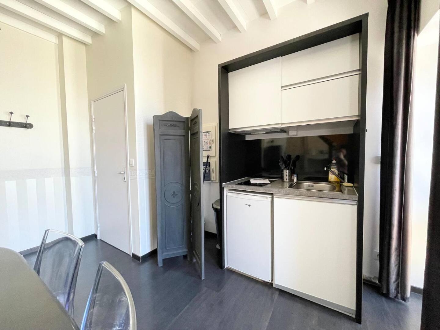 Apt Duplex Ou Plain Pied Tout Confort Plein Centre Ville Bayeux Proche Commerces, Restaurants, Avec Terrasse Privative Ou Jardin Commun Amenage Clos, Parking Gratuit A Proximite, Proche Plages Du Debarquement Ngoại thất bức ảnh