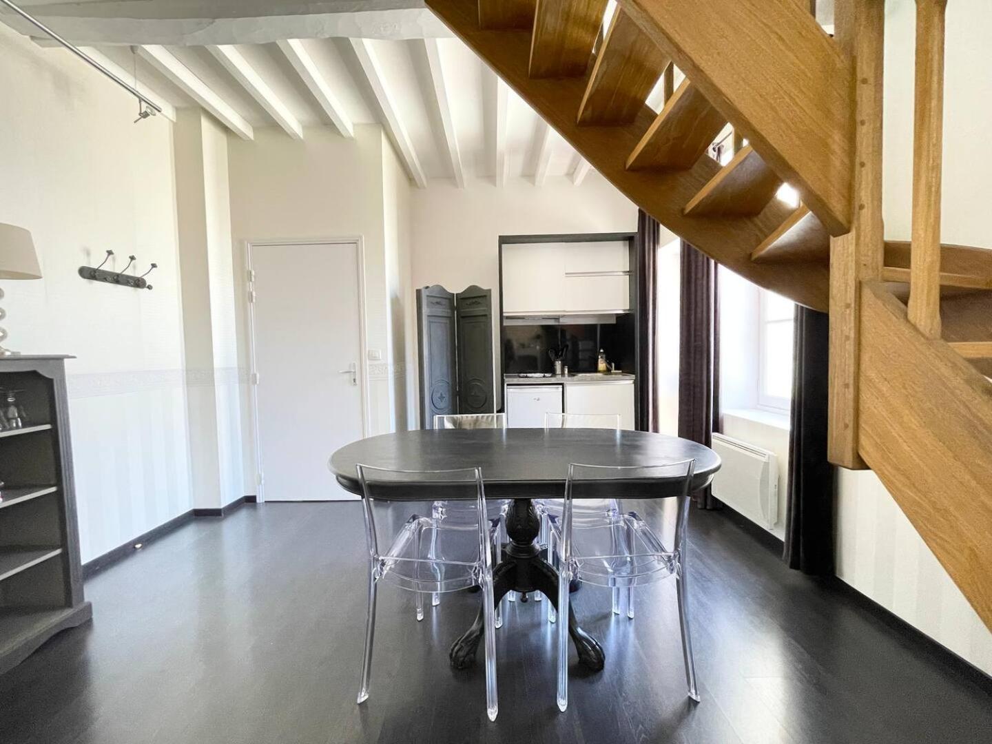 Apt Duplex Ou Plain Pied Tout Confort Plein Centre Ville Bayeux Proche Commerces, Restaurants, Avec Terrasse Privative Ou Jardin Commun Amenage Clos, Parking Gratuit A Proximite, Proche Plages Du Debarquement Ngoại thất bức ảnh