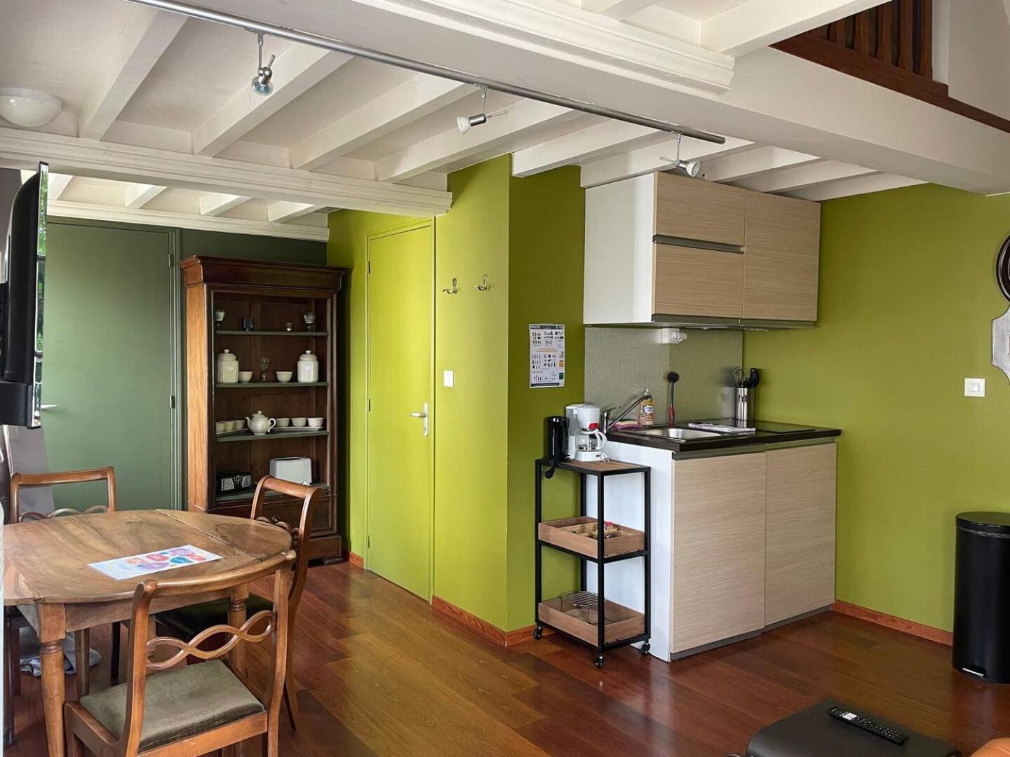 Apt Duplex Ou Plain Pied Tout Confort Plein Centre Ville Bayeux Proche Commerces, Restaurants, Avec Terrasse Privative Ou Jardin Commun Amenage Clos, Parking Gratuit A Proximite, Proche Plages Du Debarquement Ngoại thất bức ảnh