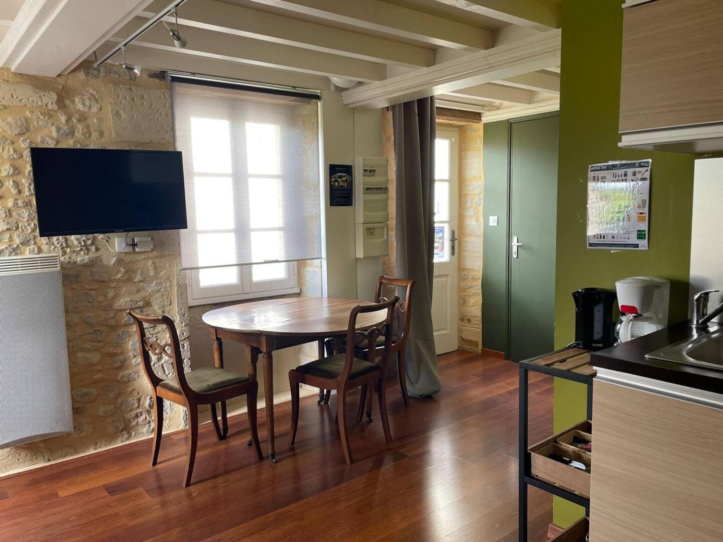 Apt Duplex Ou Plain Pied Tout Confort Plein Centre Ville Bayeux Proche Commerces, Restaurants, Avec Terrasse Privative Ou Jardin Commun Amenage Clos, Parking Gratuit A Proximite, Proche Plages Du Debarquement Ngoại thất bức ảnh