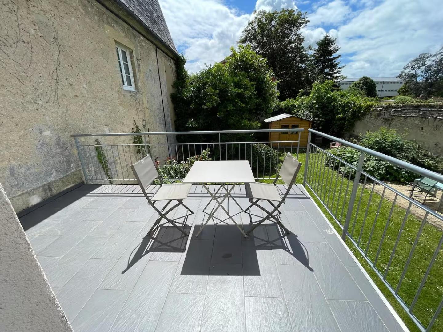 Apt Duplex Ou Plain Pied Tout Confort Plein Centre Ville Bayeux Proche Commerces, Restaurants, Avec Terrasse Privative Ou Jardin Commun Amenage Clos, Parking Gratuit A Proximite, Proche Plages Du Debarquement Ngoại thất bức ảnh