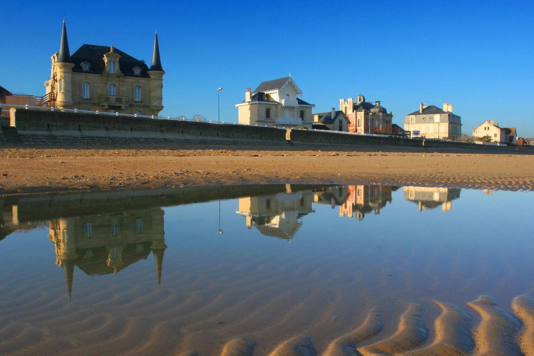 Apt Duplex Ou Plain Pied Tout Confort Plein Centre Ville Bayeux Proche Commerces, Restaurants, Avec Terrasse Privative Ou Jardin Commun Amenage Clos, Parking Gratuit A Proximite, Proche Plages Du Debarquement Ngoại thất bức ảnh