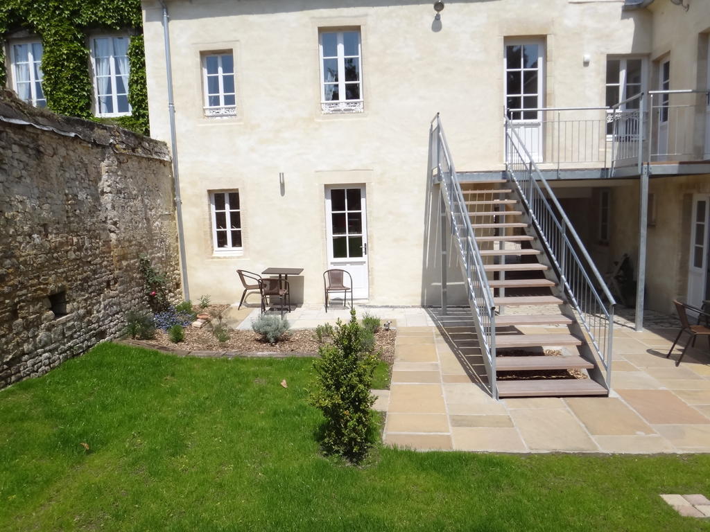 Apt Duplex Ou Plain Pied Tout Confort Plein Centre Ville Bayeux Proche Commerces, Restaurants, Avec Terrasse Privative Ou Jardin Commun Amenage Clos, Parking Gratuit A Proximite, Proche Plages Du Debarquement Ngoại thất bức ảnh